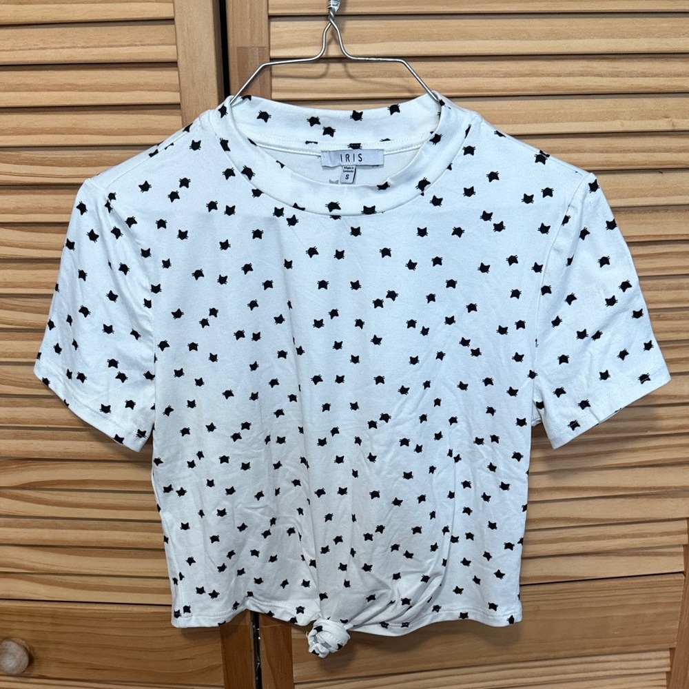 Iris White and Black Star Print Crop Top